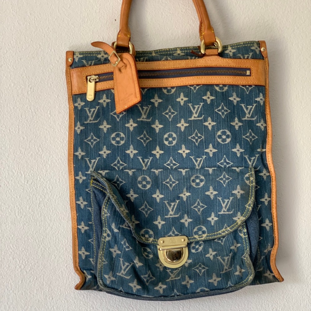Louis Vuitton Monogram Flat Shopper Hand Tote